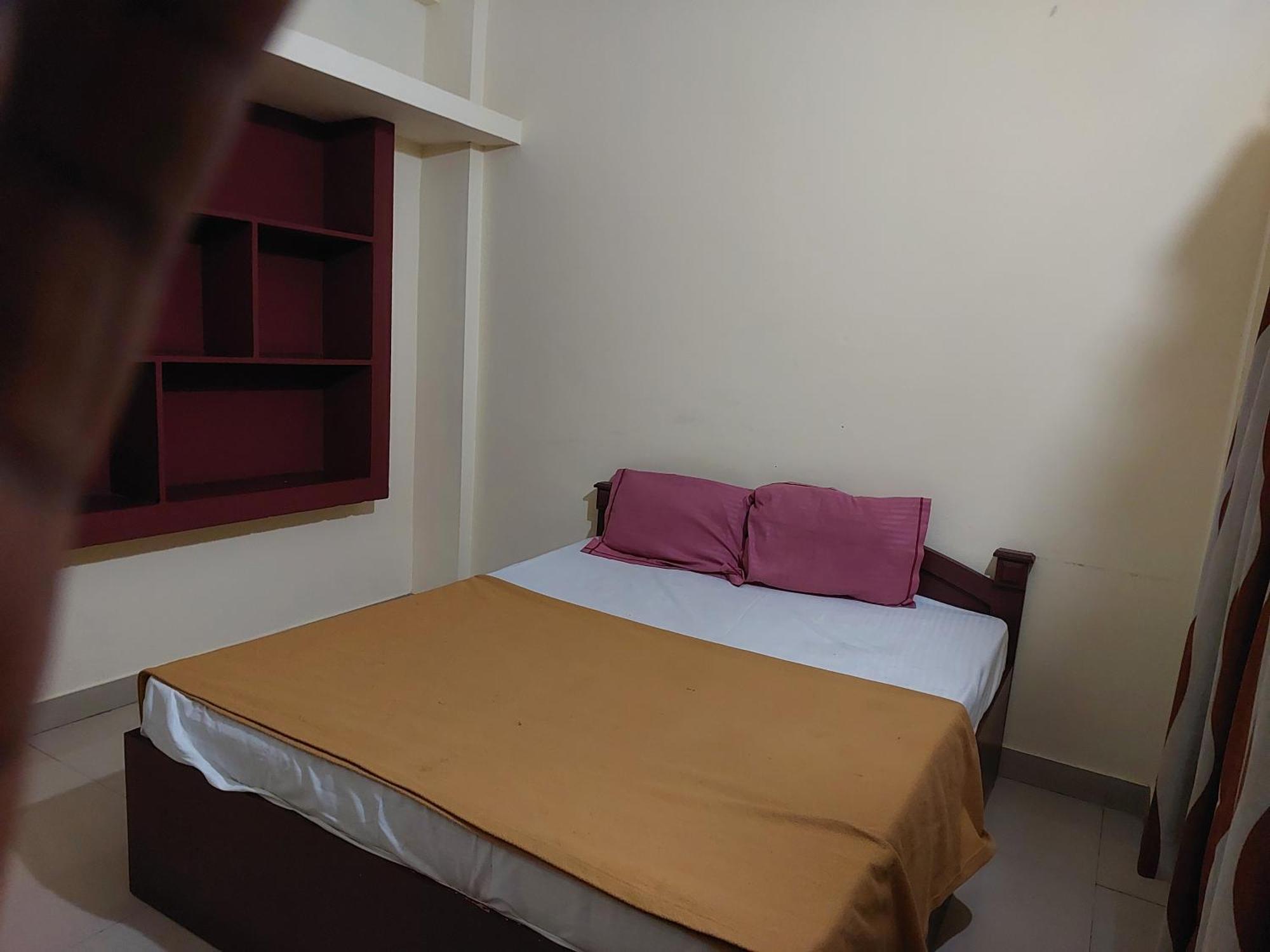 Adhithya Apartments Ґуруваюр Екстер'єр фото